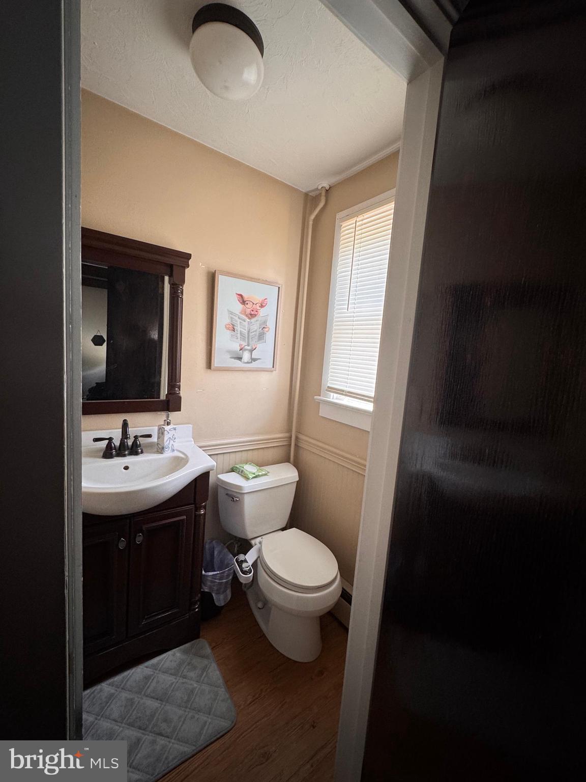 22 W CANAL STREET 24