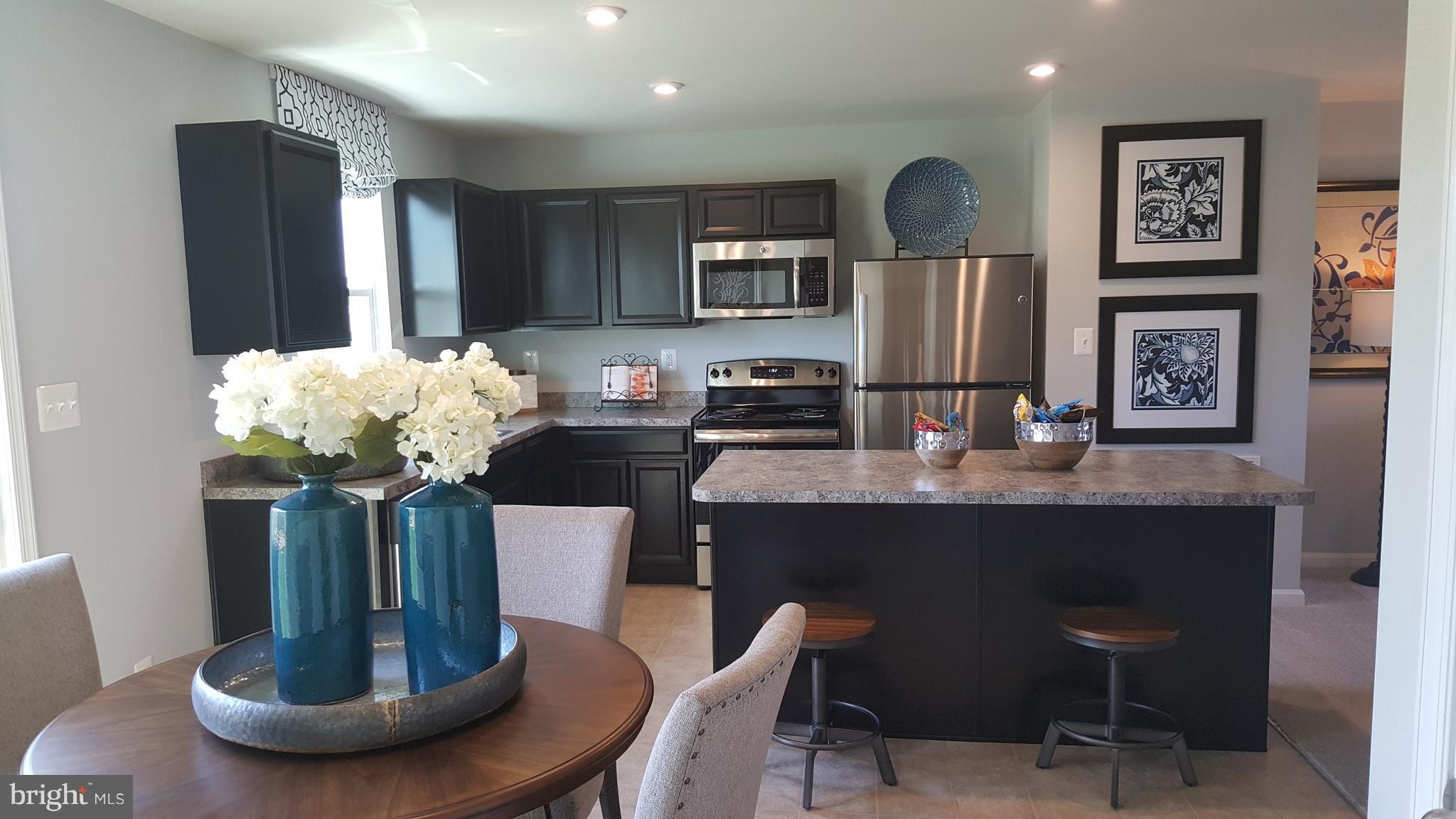 THE SEASONS - Residential