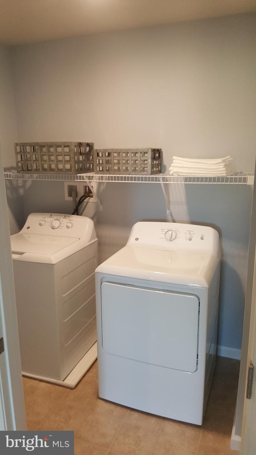 THE SEASONS - Residential