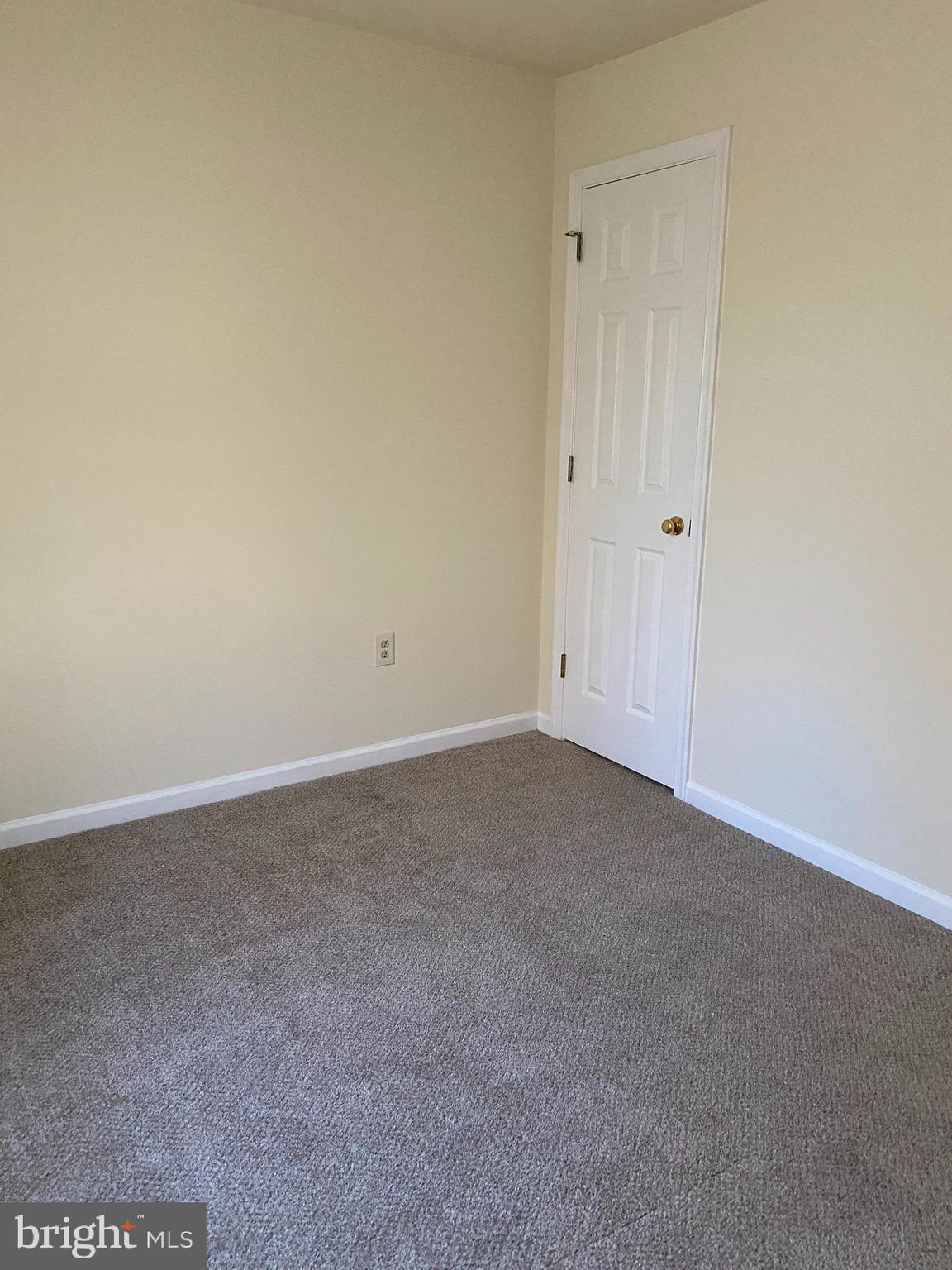 STONE HILL FARMS - Residential Lease