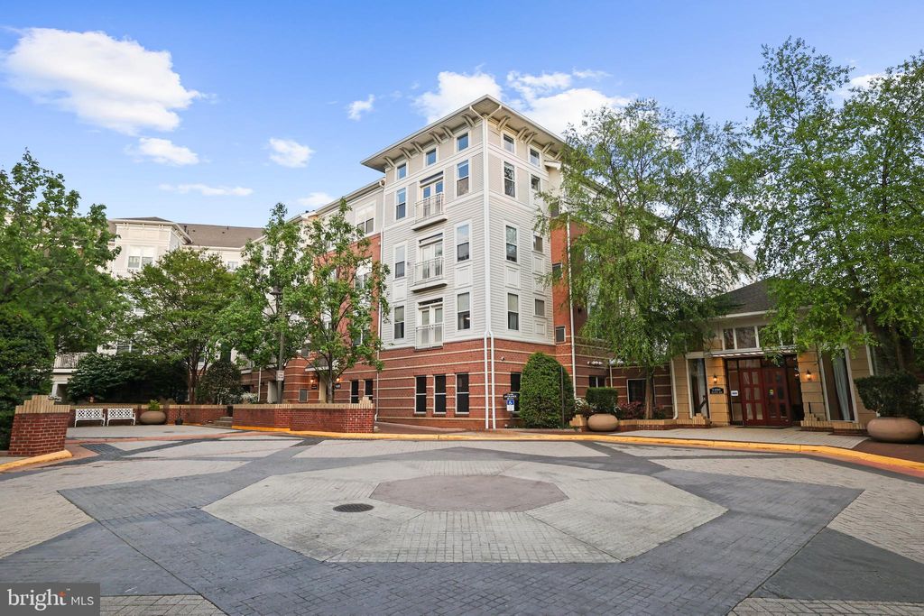 Photo of 9480 Virginia Center Boulevard #435, VIENNA, VA 22181 (MLS # VAFX2305960)