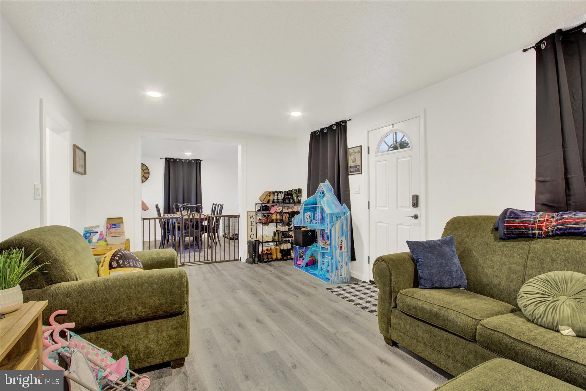 1160 BEECHERSTOWN ROAD