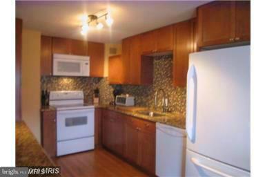 HUNTING CREEK CLUB CONDOMINIUMS - Residential