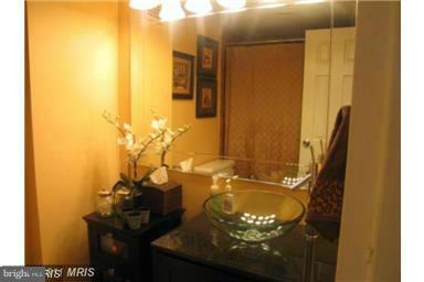 HUNTING CREEK CLUB CONDOMINIUMS - Residential