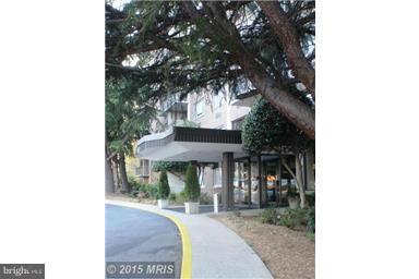 HUNTING CREEK CLUB CONDOMINIUMS - Residential