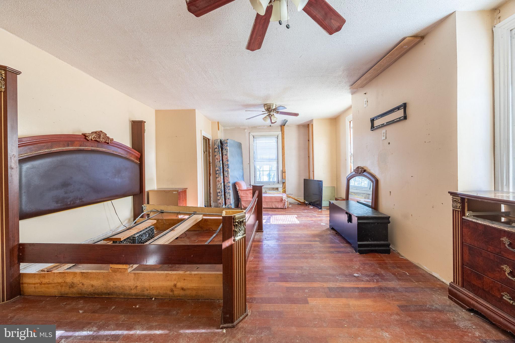 SHARON HILL - Residential