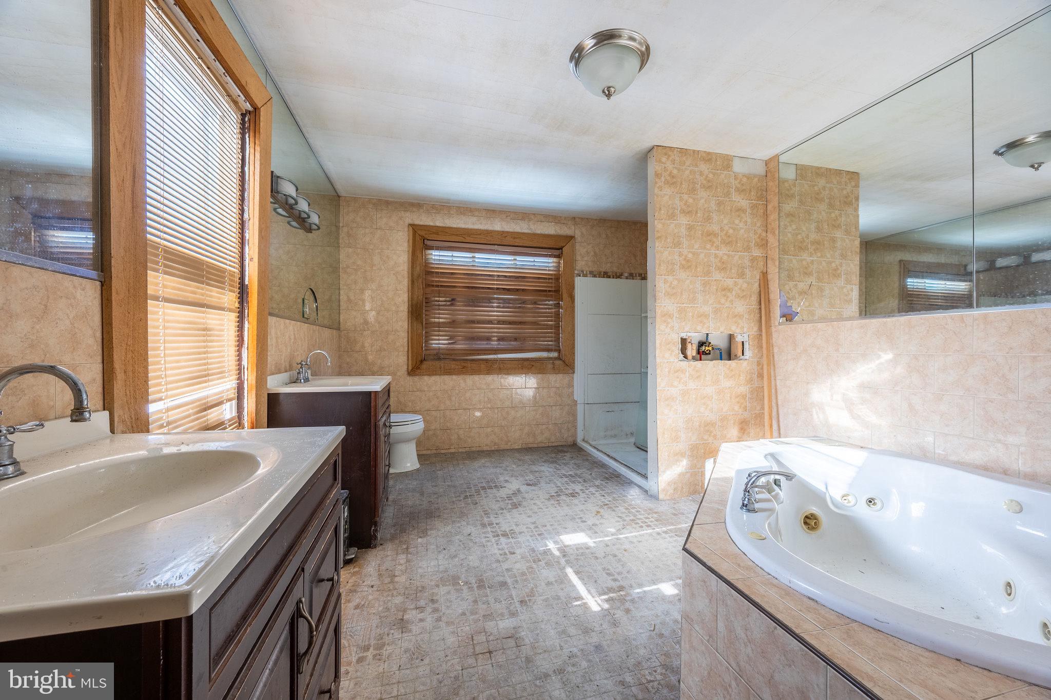 SHARON HILL - Residential