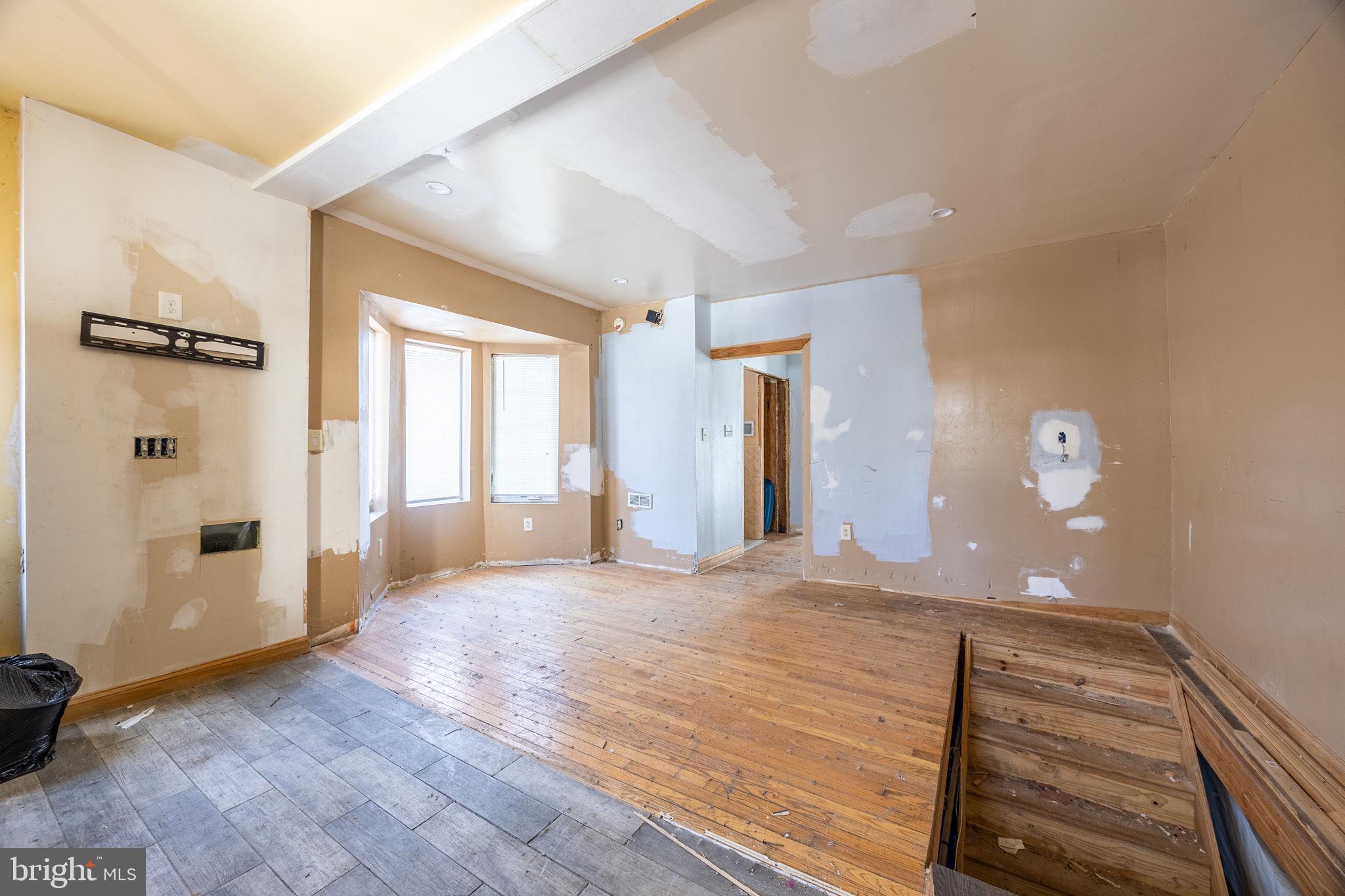 SHARON HILL - Residential