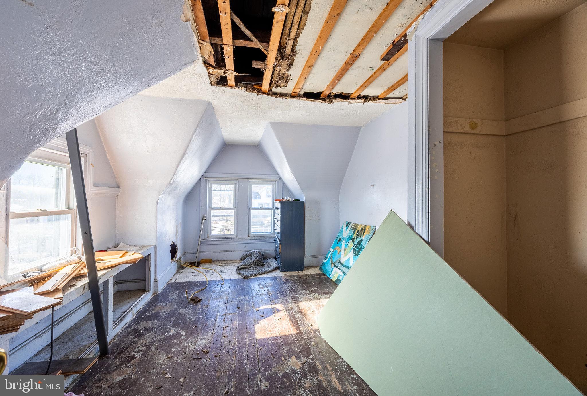 SHARON HILL - Residential