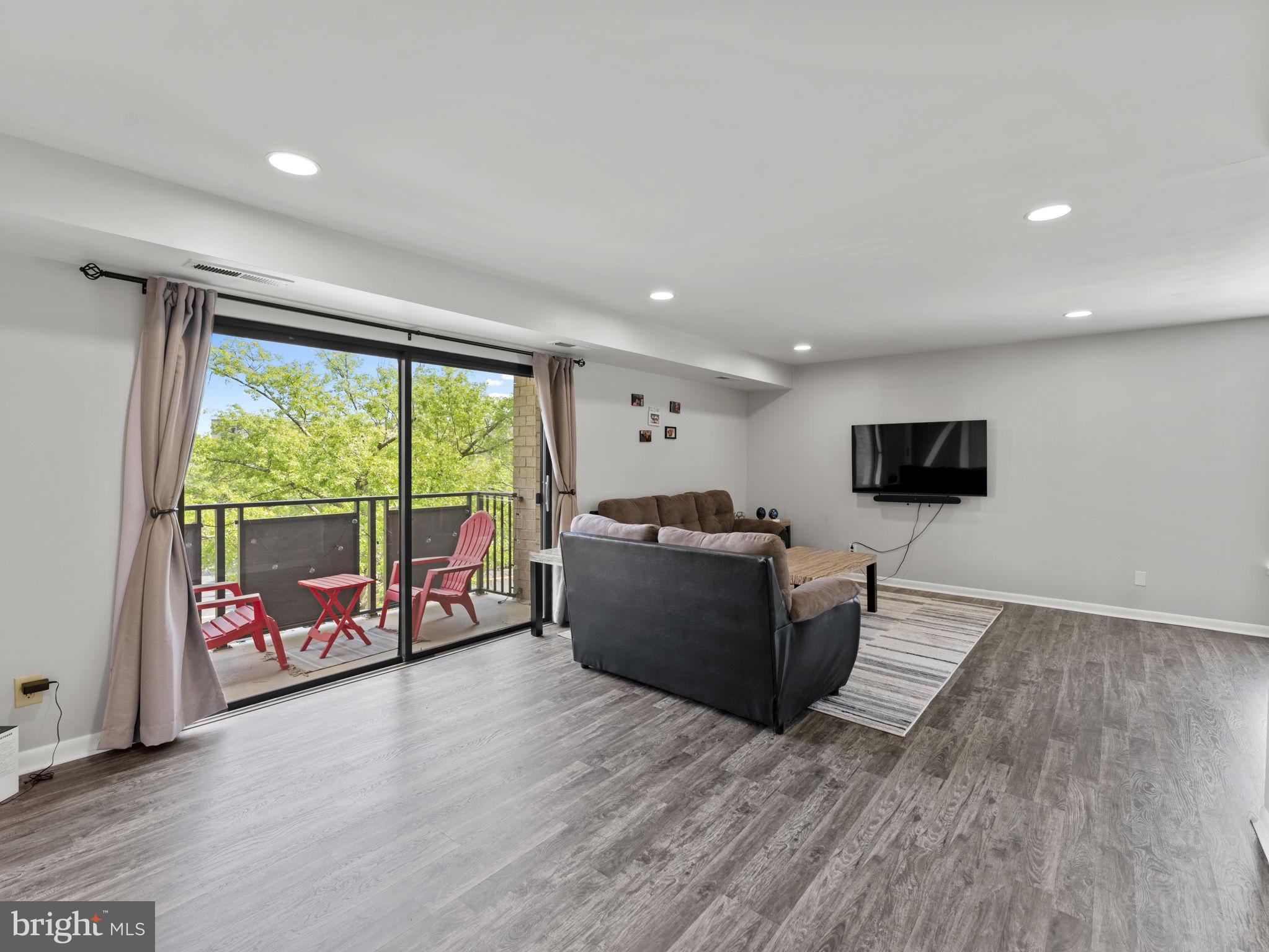 3100 S MANCHESTER STREET 541