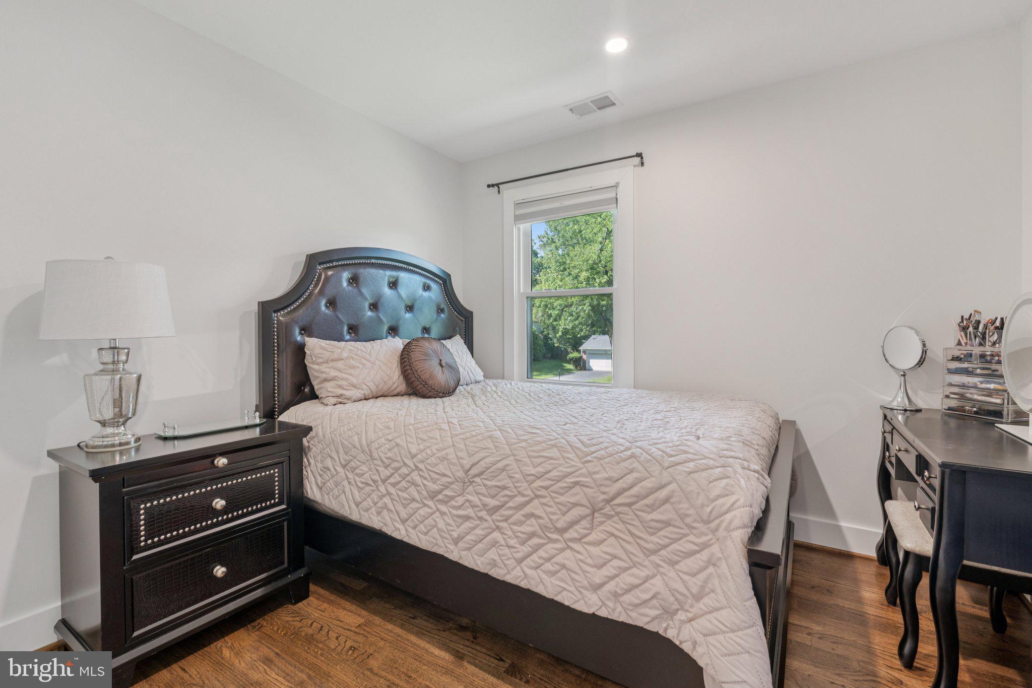 ROBERTS GLEN - Residential