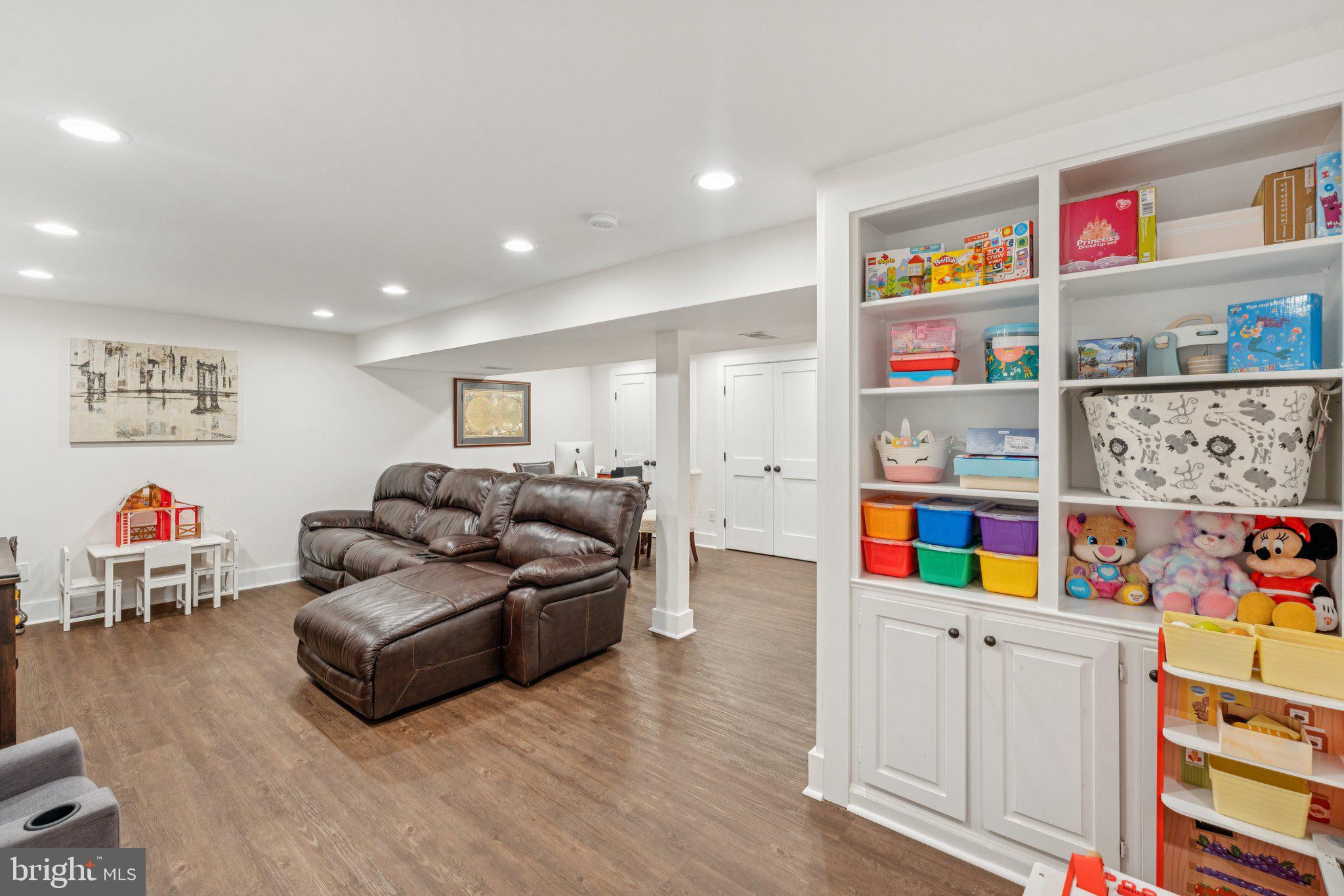 ROBERTS GLEN - Residential