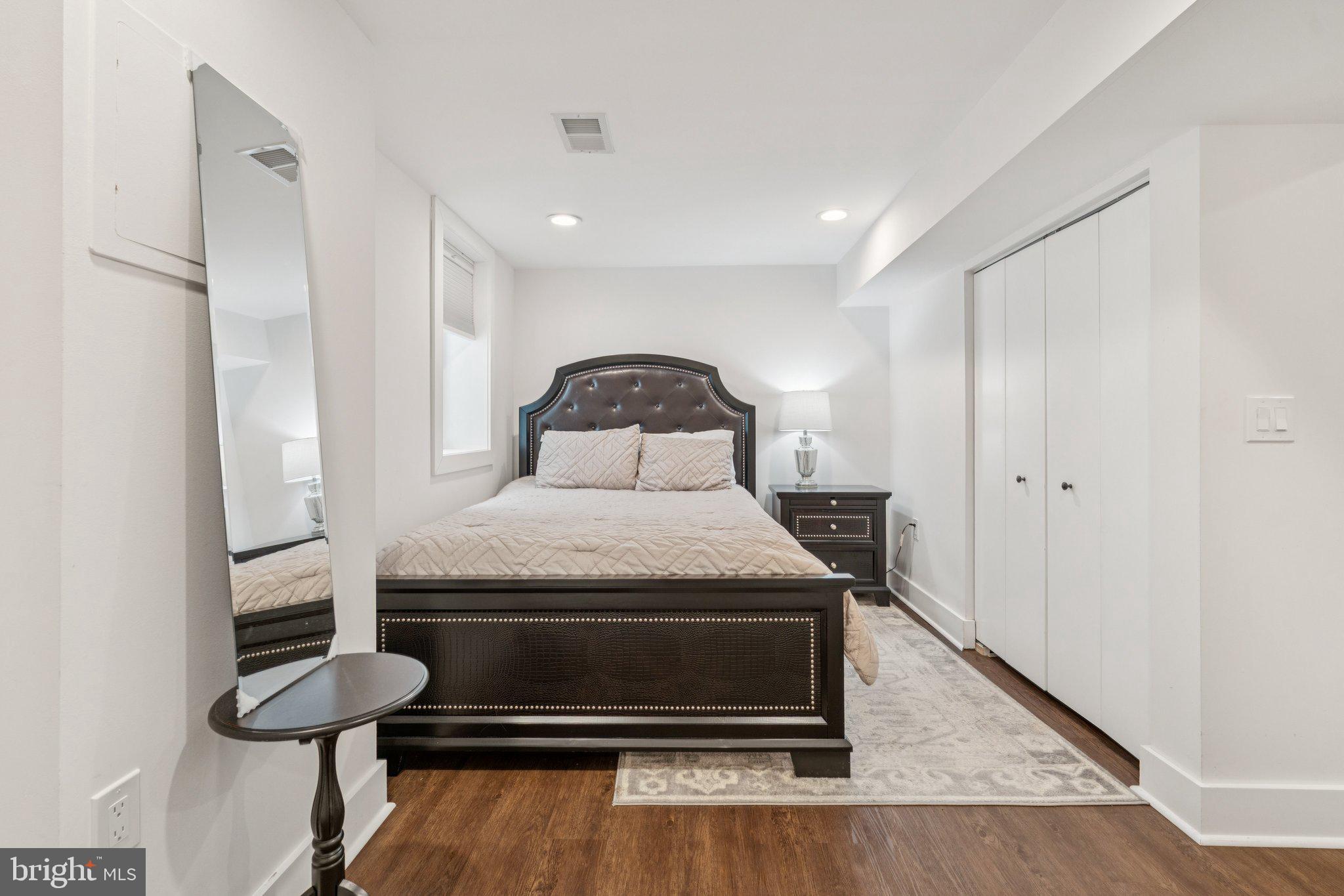 ROBERTS GLEN - Residential