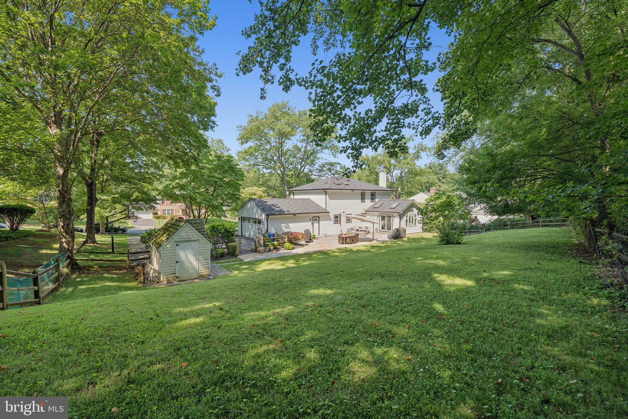 ROBERTS GLEN - Residential