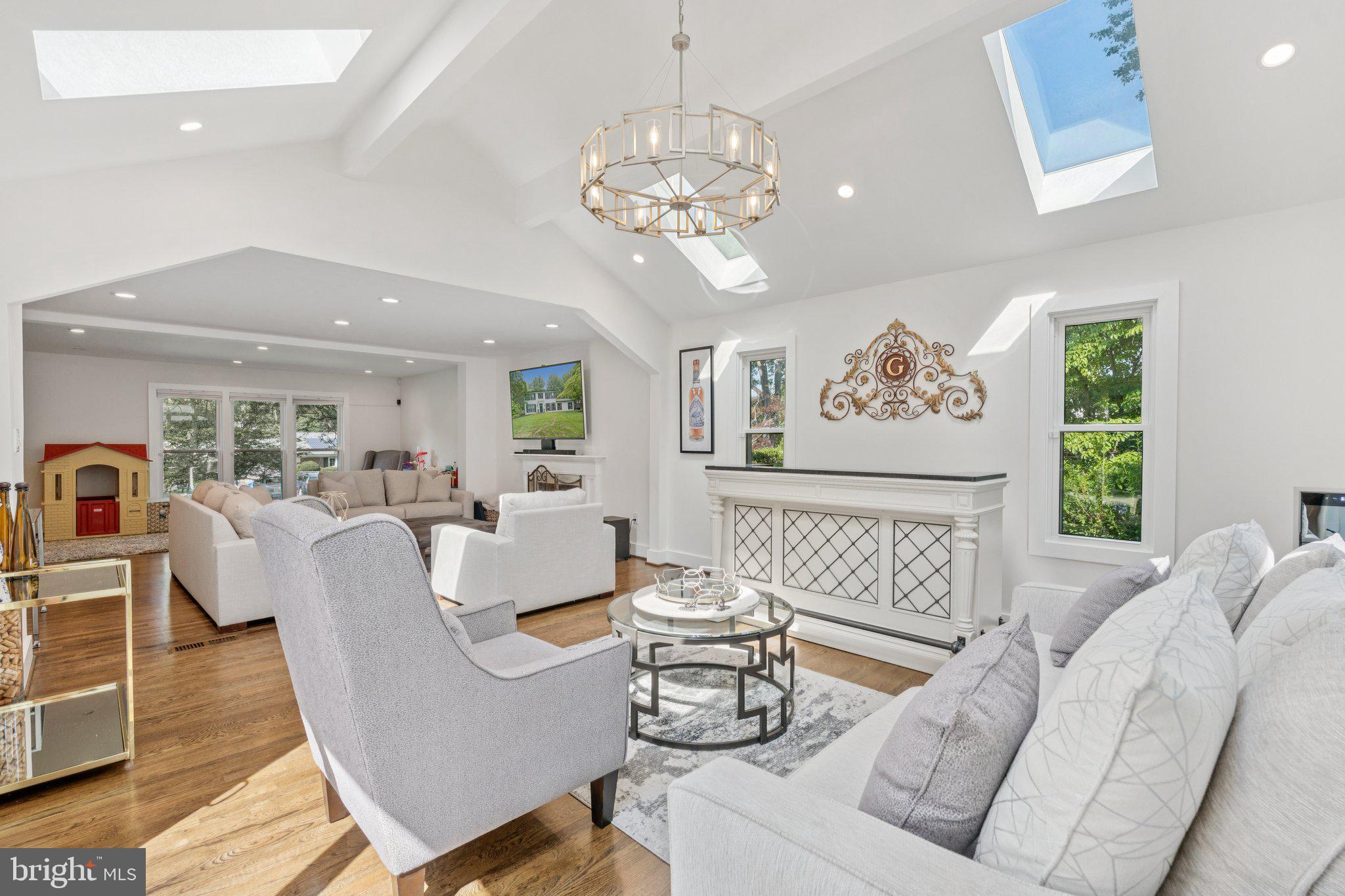 ROBERTS GLEN - Residential