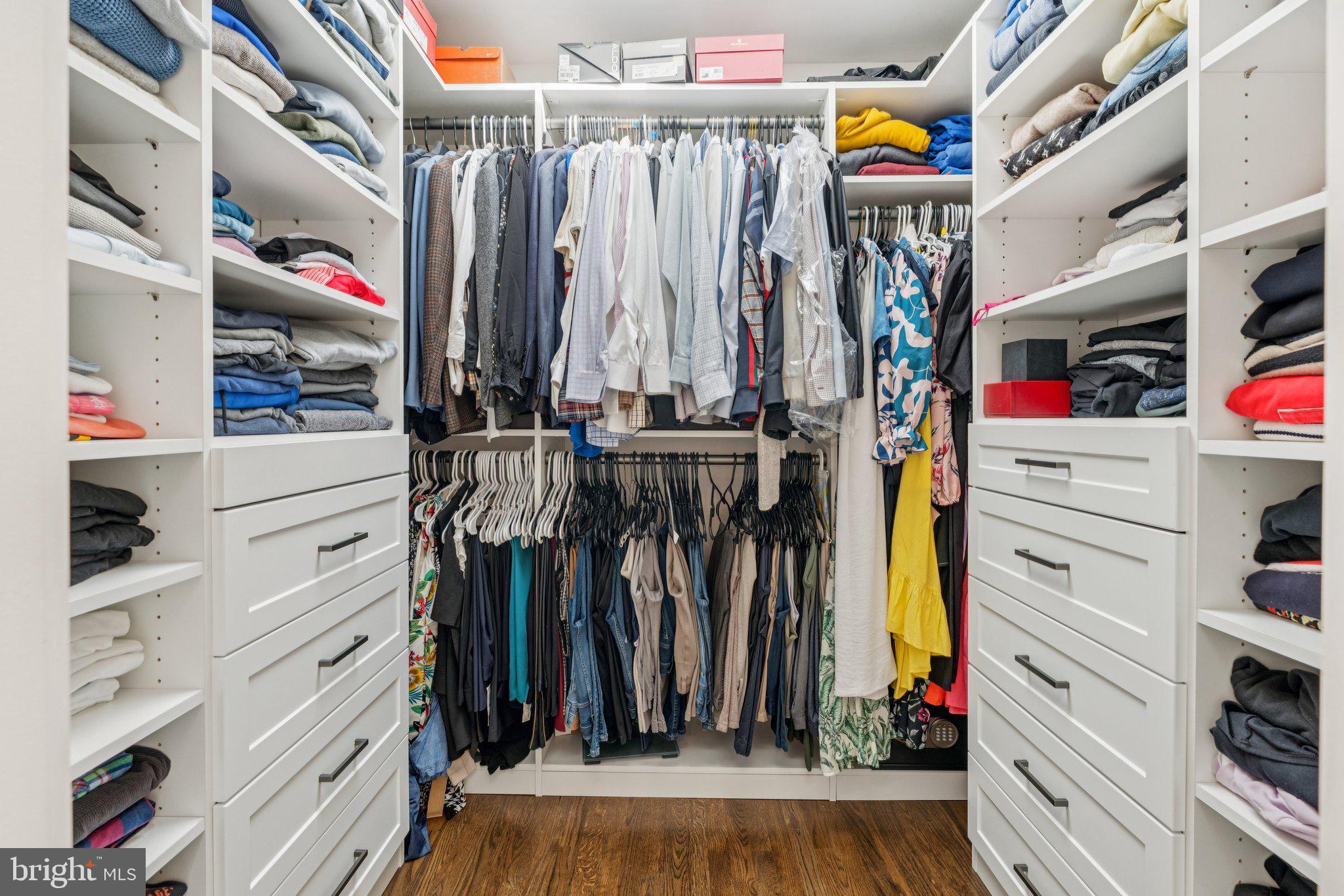 ROBERTS GLEN - Residential