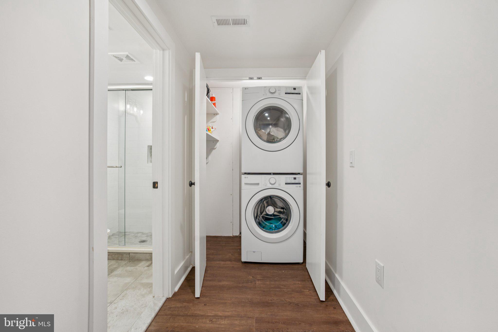 ROBERTS GLEN - Residential