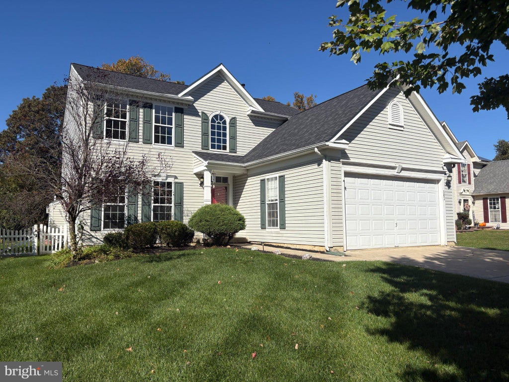 Photo of 303 Kali Lane, WILLIAMSTOWN, NJ 08094 (MLS # NJGL2079886)