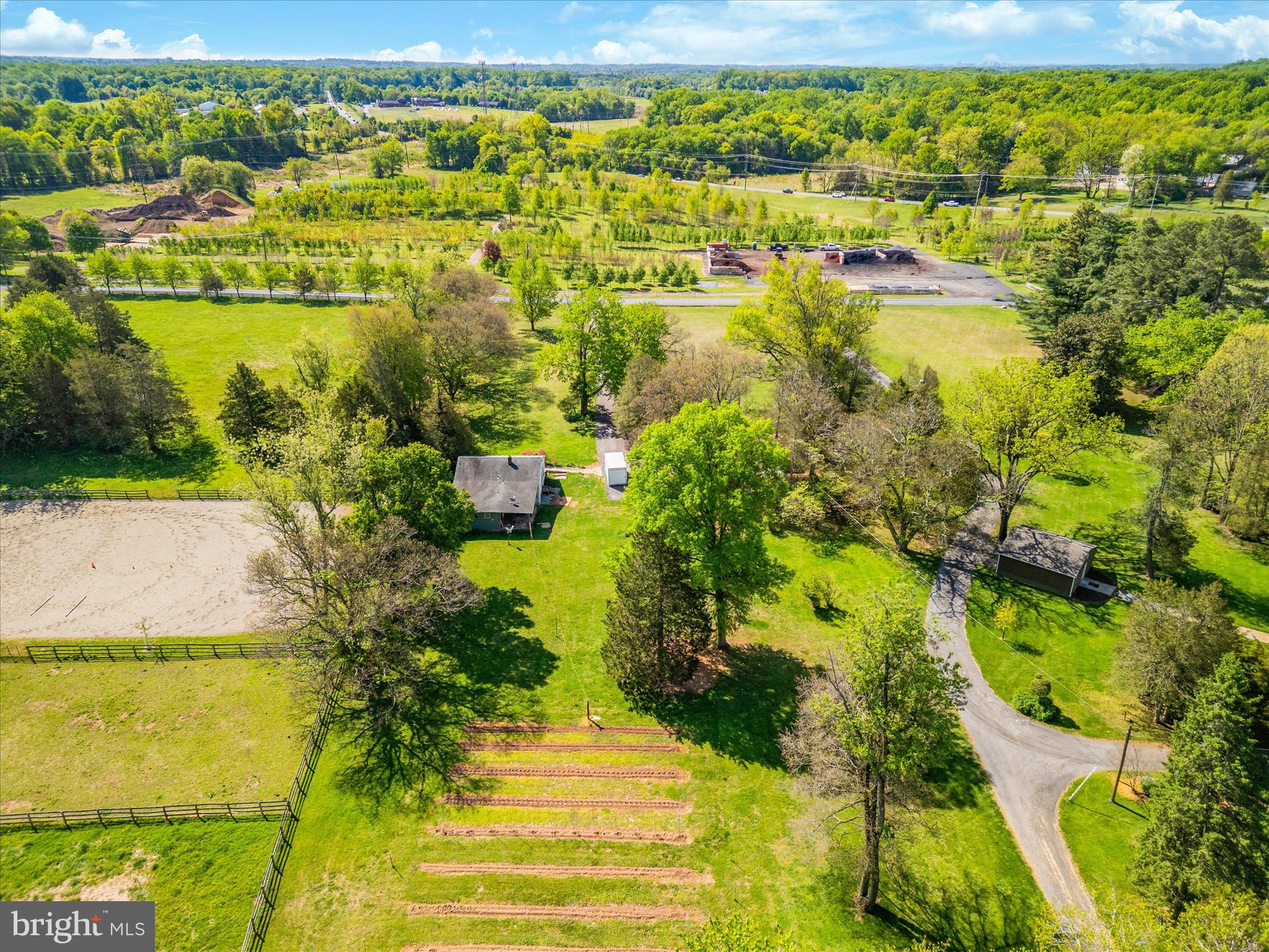 LAYTONSVILLE OUTSIDE - Residential
