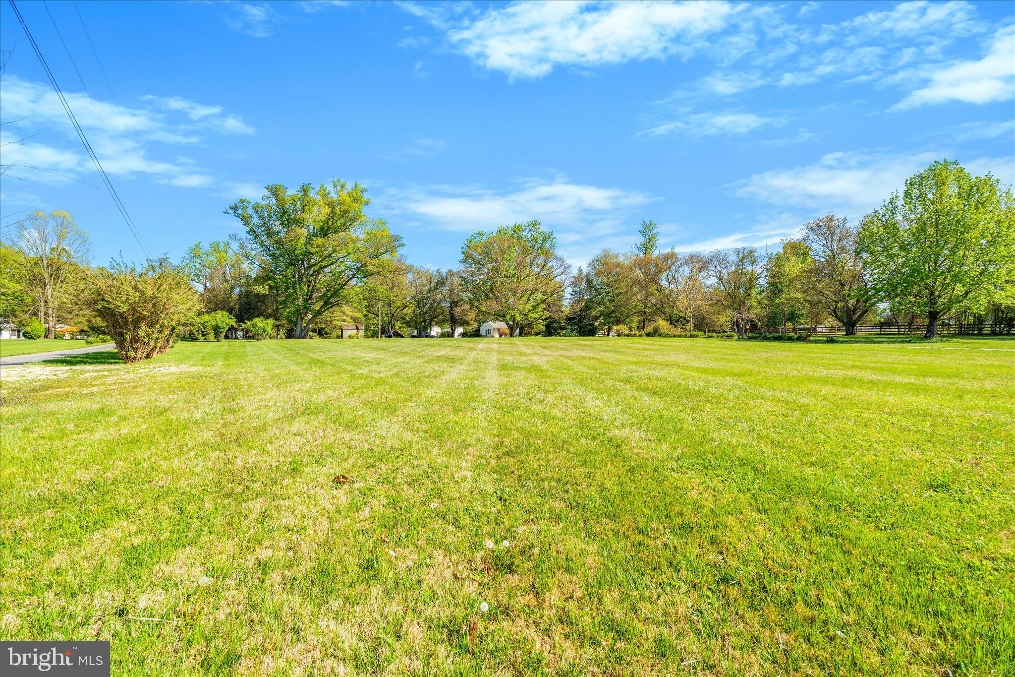 LAYTONSVILLE OUTSIDE - Residential
