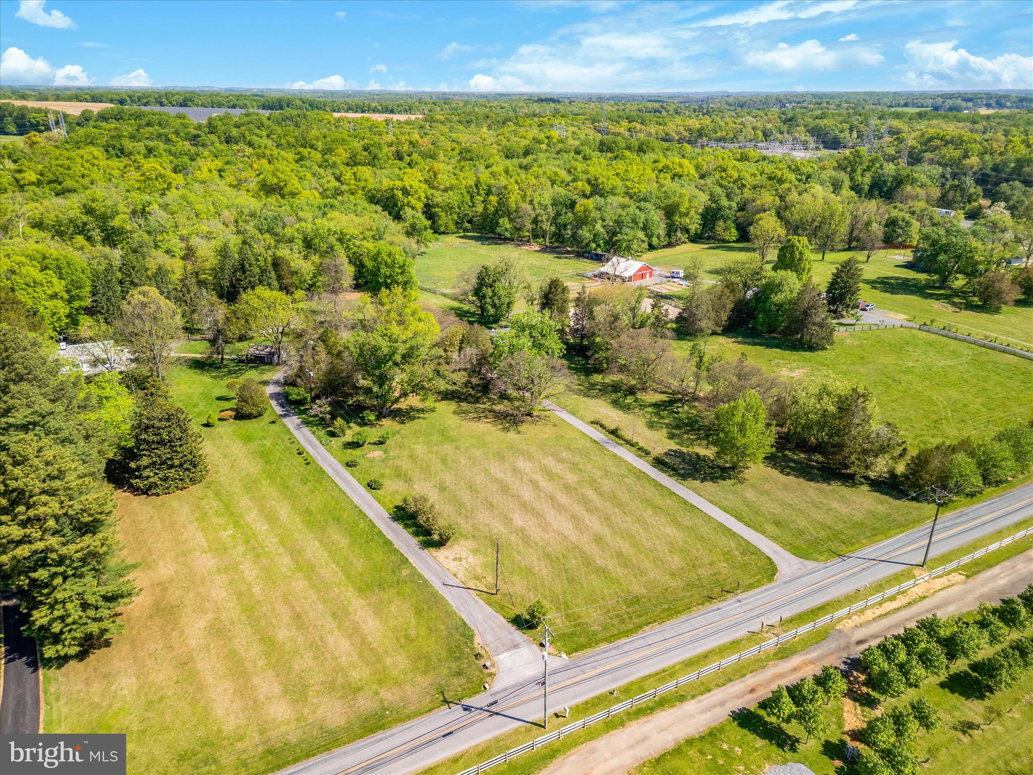 LAYTONSVILLE OUTSIDE - Residential