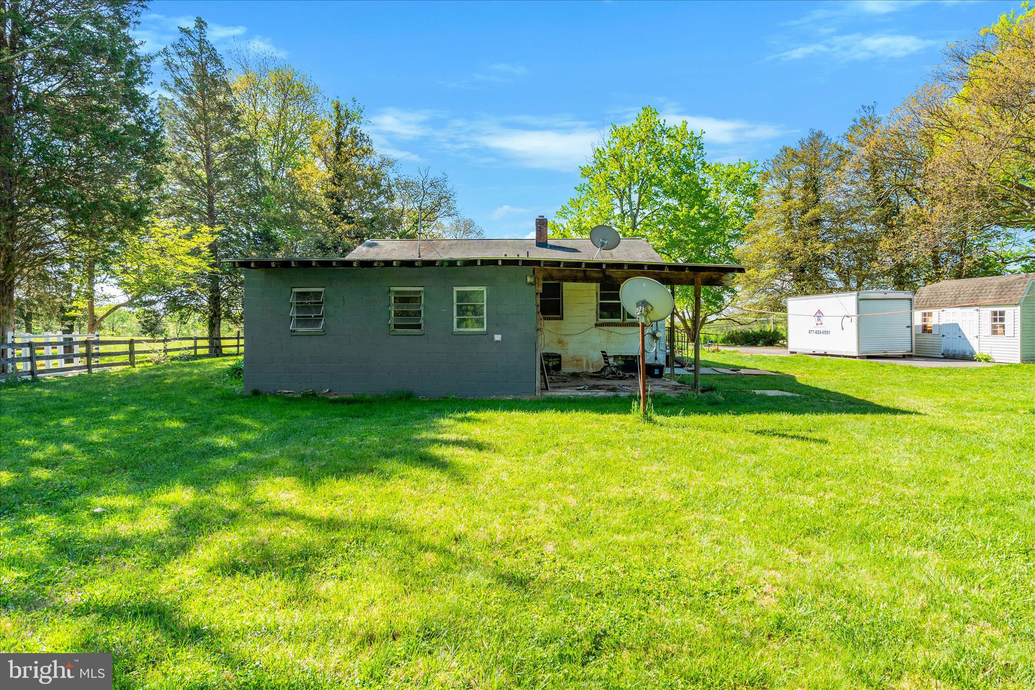 LAYTONSVILLE OUTSIDE - Residential