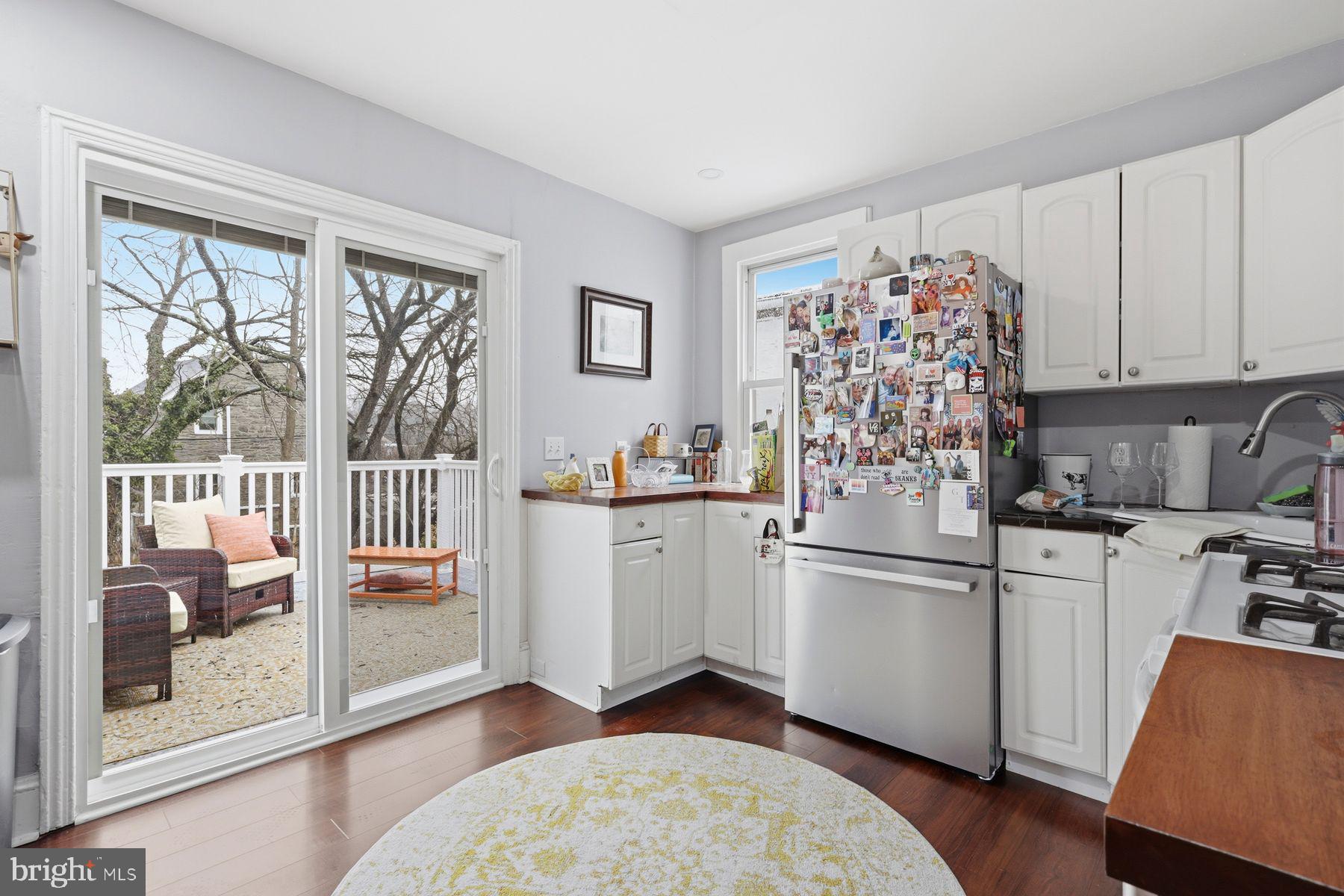 CHESTNUT HILL - Residential