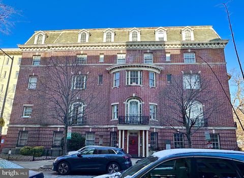 Photo of 1601 R Street NW #4, WASHINGTON, DC 20009 (MLS # DCDC2239386)
