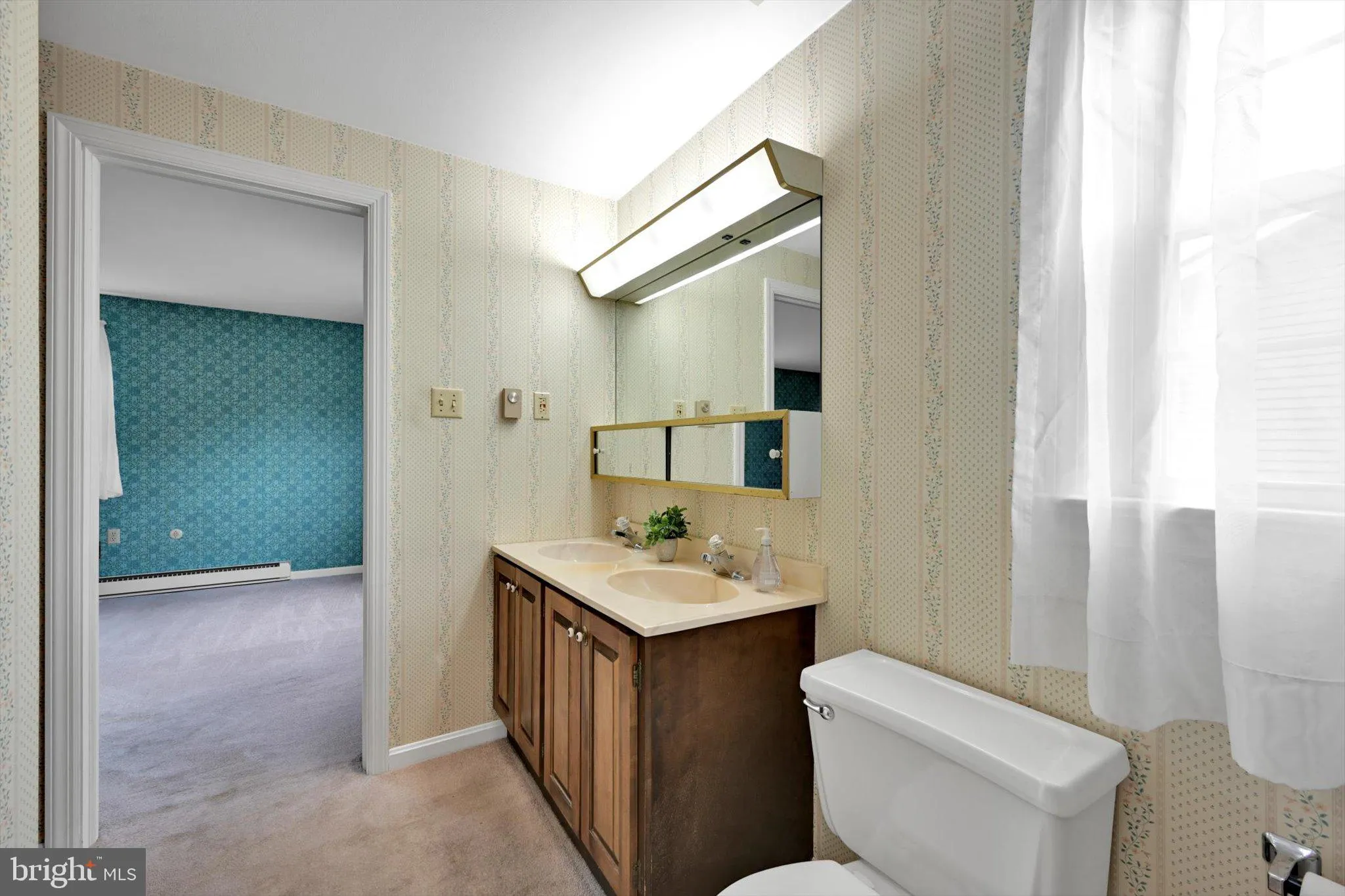 Strasburg, Pennsylvania 17579, United States, 4 Bedrooms Bedrooms, ,2 BathroomsBathrooms,Residential,Active,109044