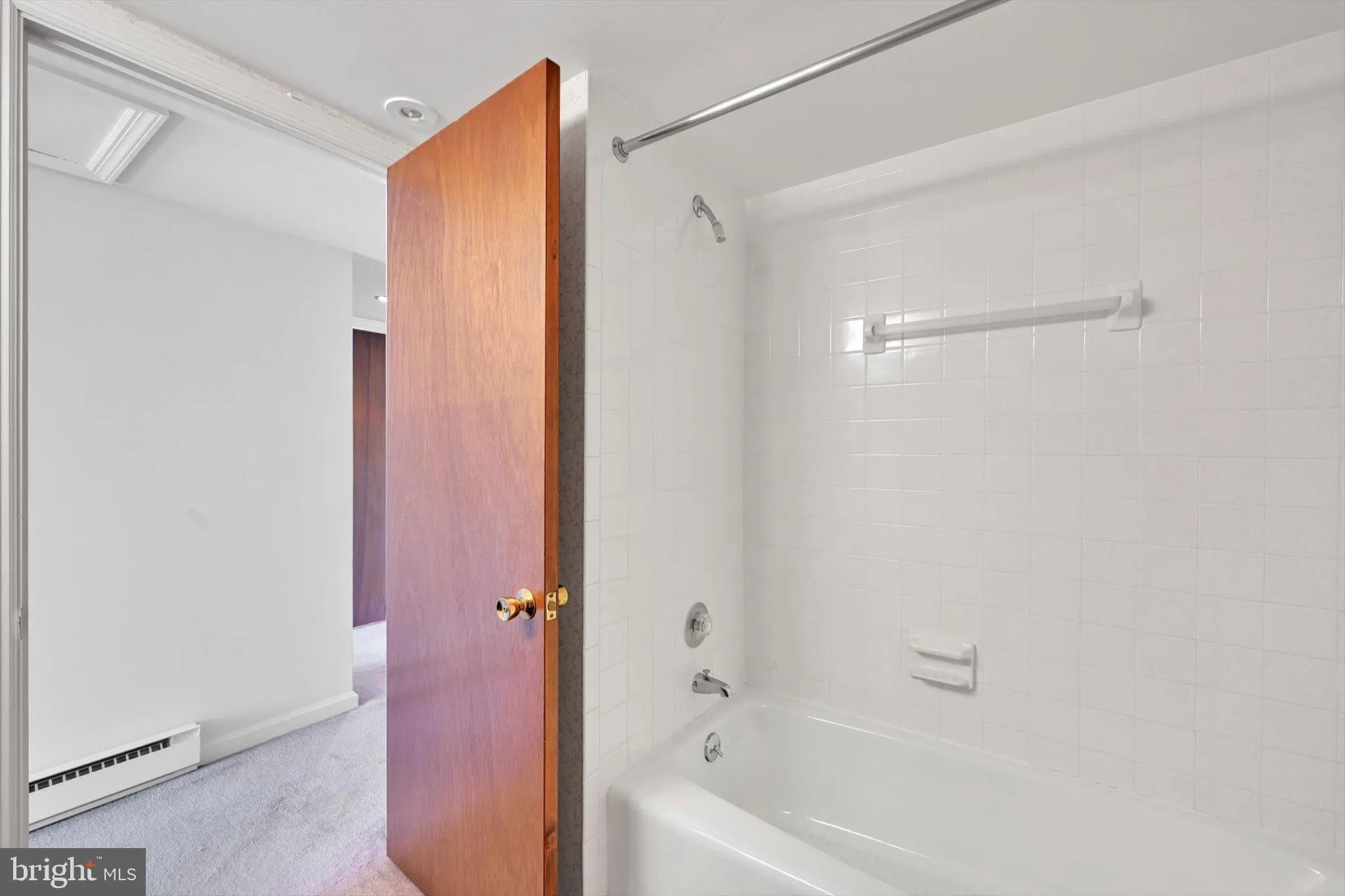 Strasburg, Pennsylvania 17579, United States, 4 Bedrooms Bedrooms, ,2 BathroomsBathrooms,Residential,Active,109044