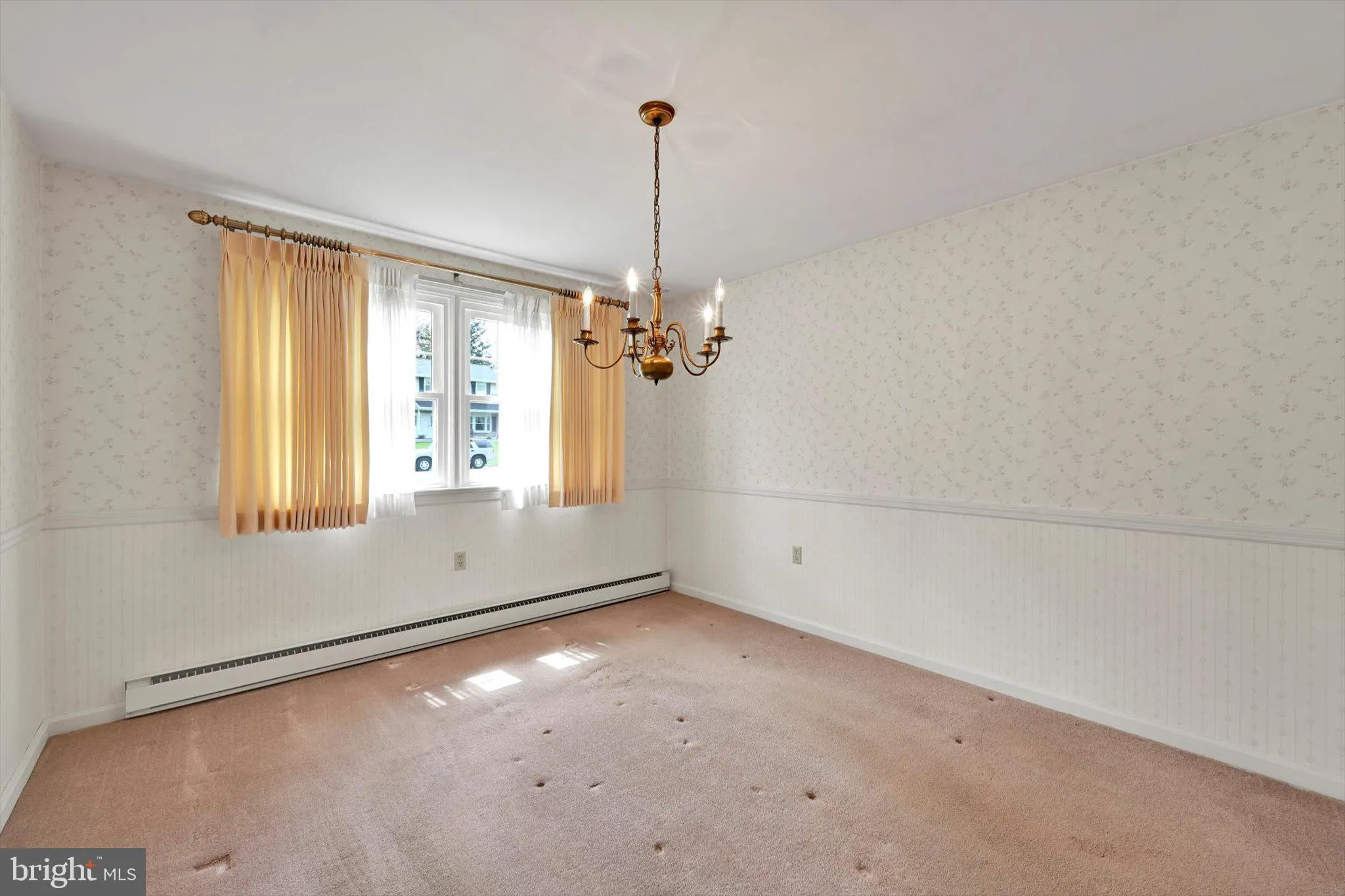 Strasburg, Pennsylvania 17579, United States, 4 Bedrooms Bedrooms, ,2 BathroomsBathrooms,Residential,Active,109044