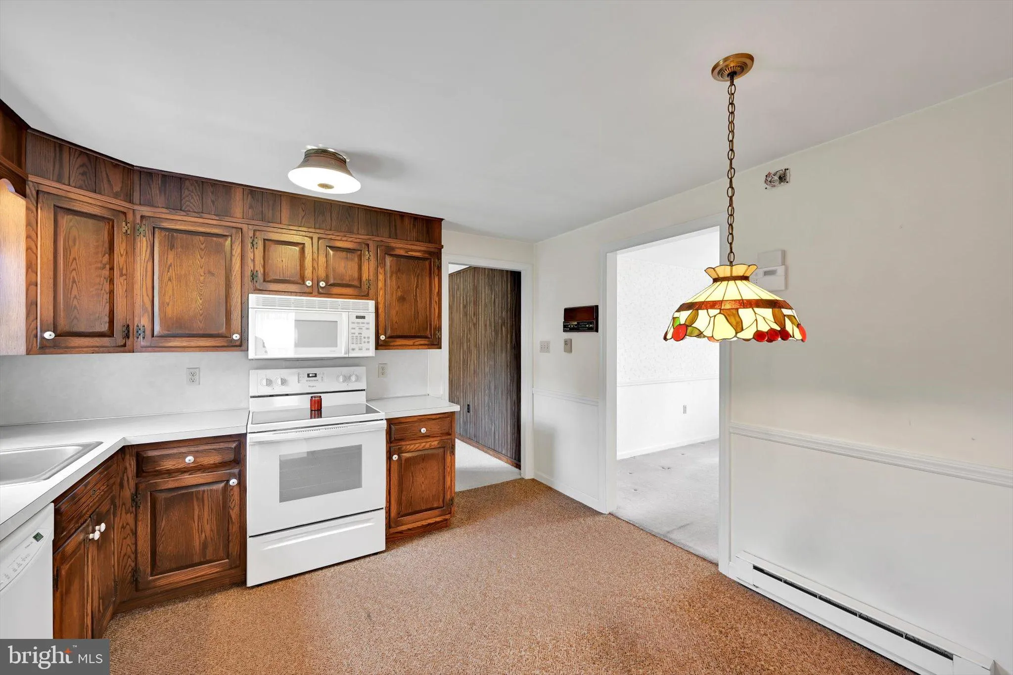 Strasburg, Pennsylvania 17579, United States, 4 Bedrooms Bedrooms, ,2 BathroomsBathrooms,Residential,Active,109044