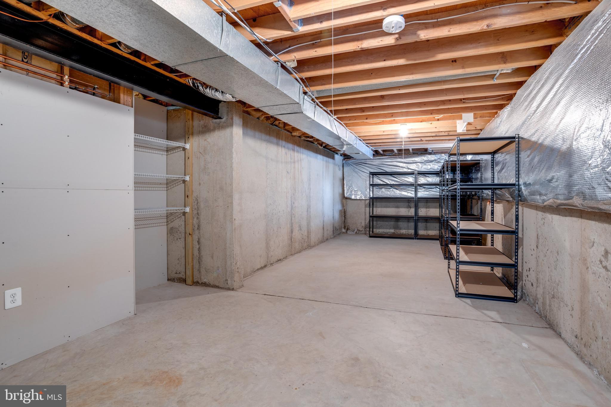 WELLINGTON/CLOVERHILL - Residential