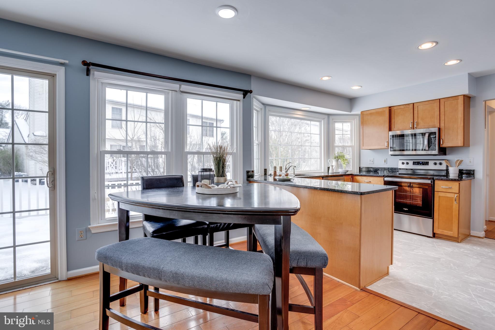 WELLINGTON/CLOVERHILL - Residential