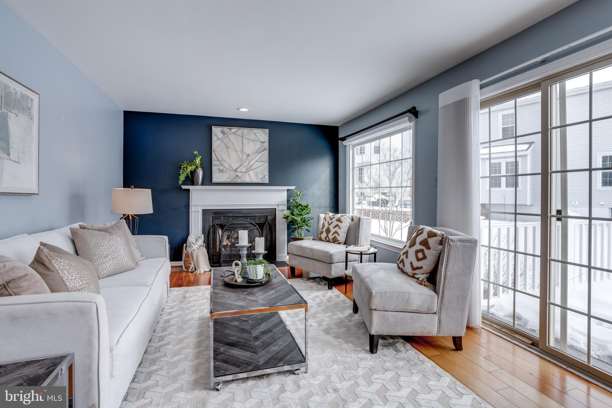 WELLINGTON/CLOVERHILL - Residential