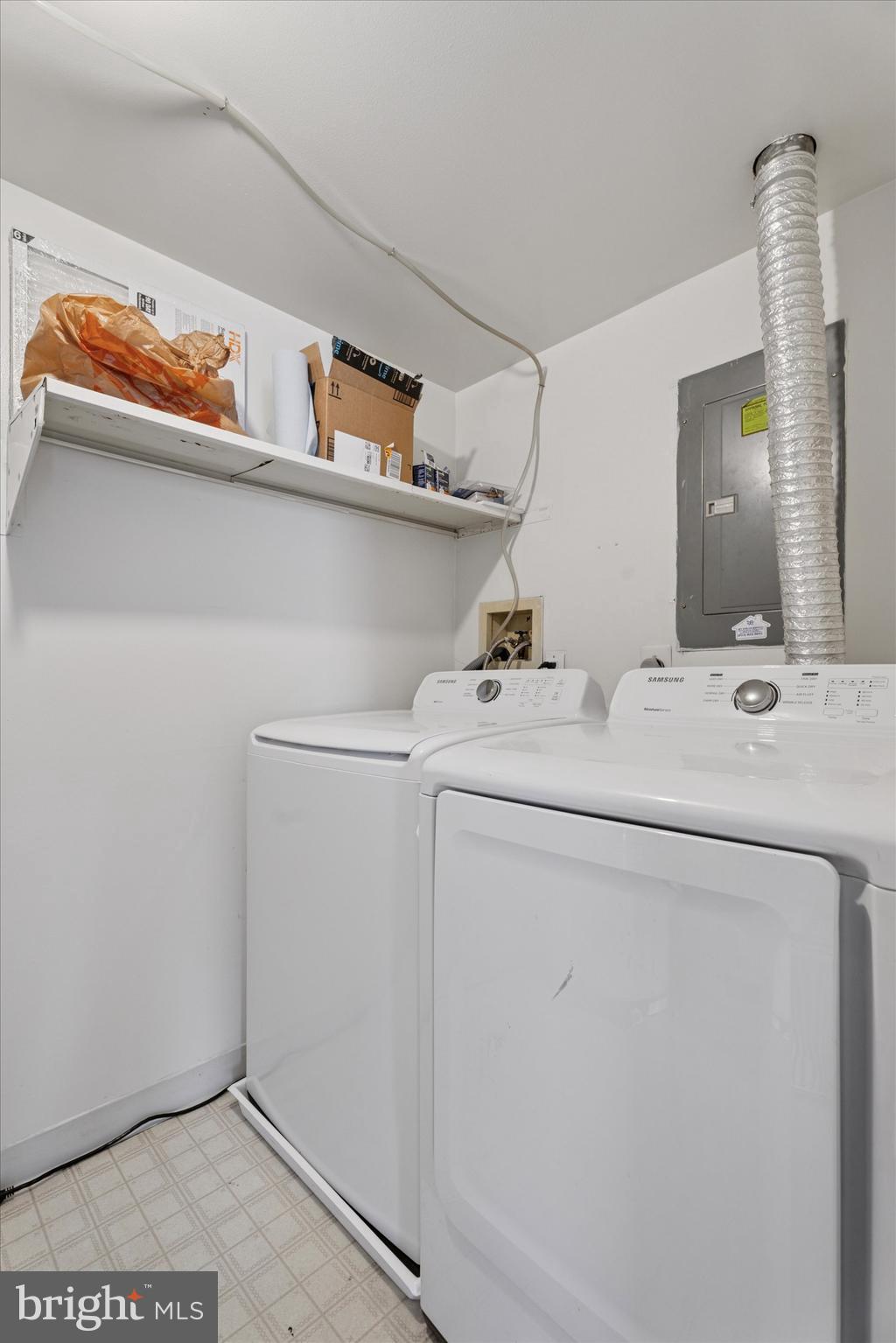 MEWS AT WYCKFORD C - Residential Lease