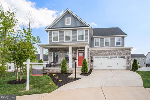 Photo of 7464 Port Tavern Court, MANASSAS, VA 20109 (MLS # VAPW2117350)