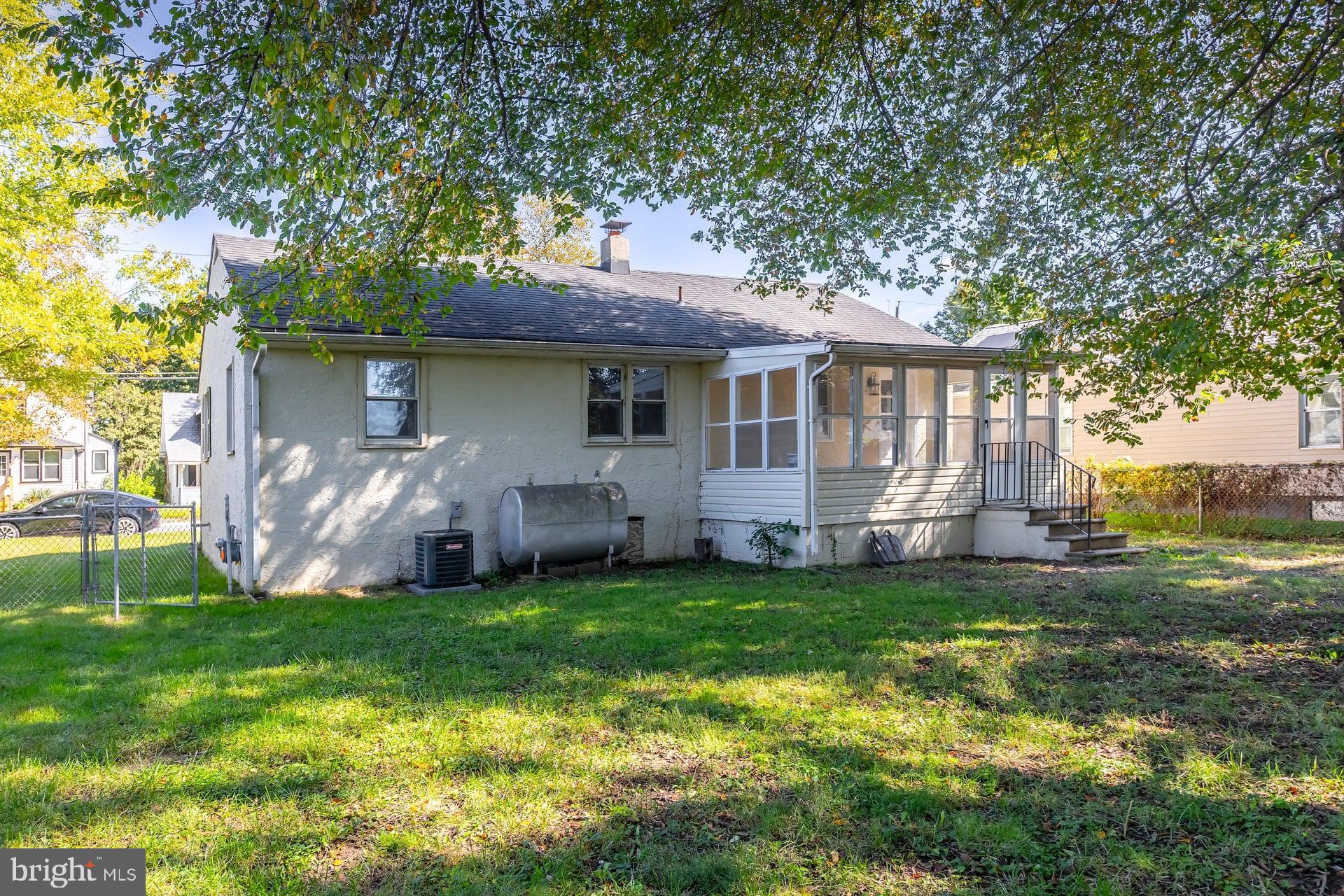 29 HARDING AVENUE