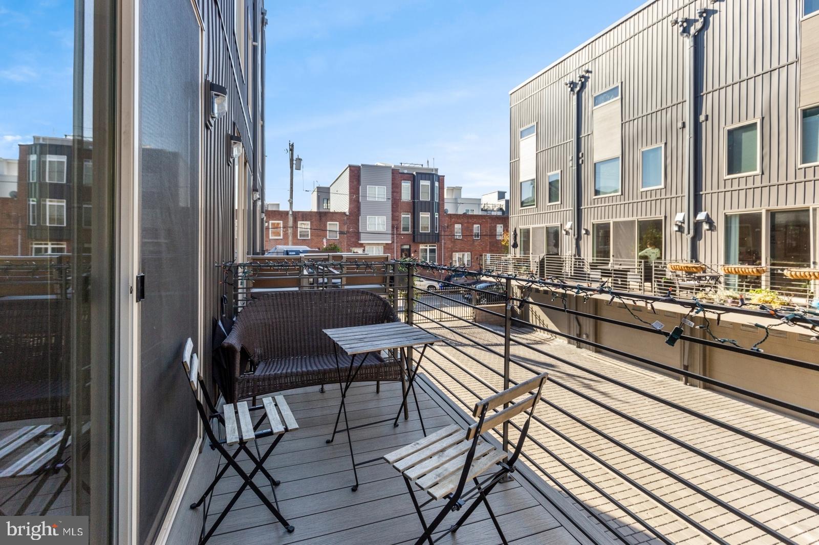 POINT BREEZE - Residential