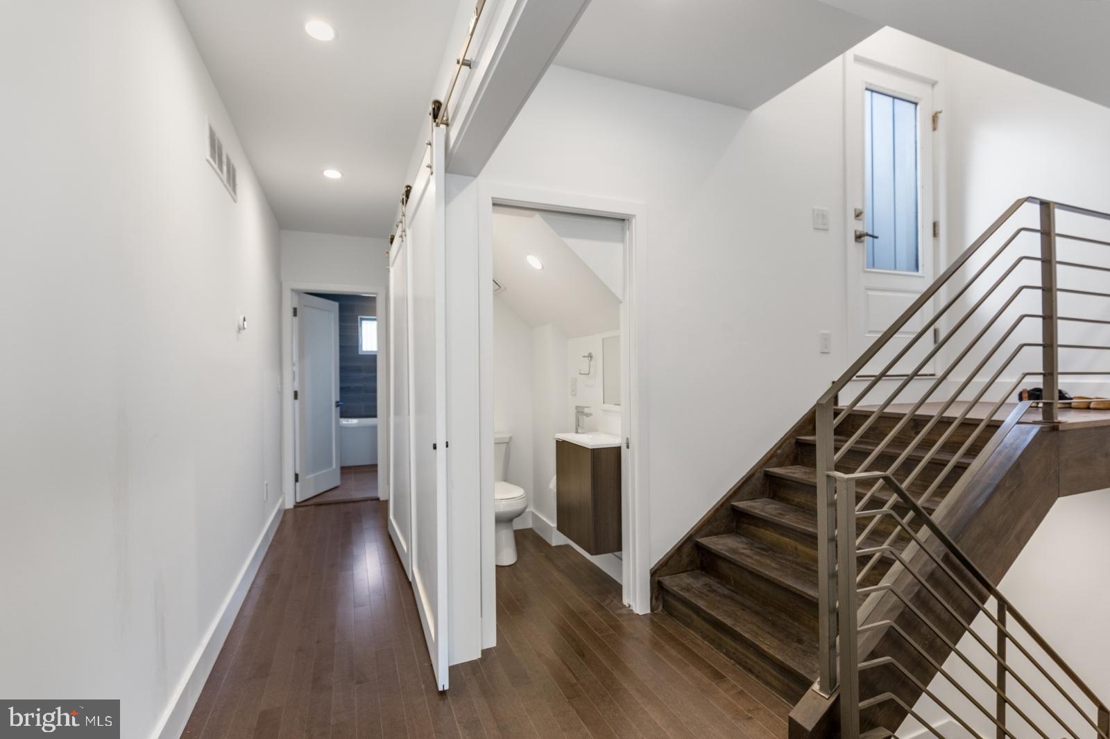 POINT BREEZE - Residential