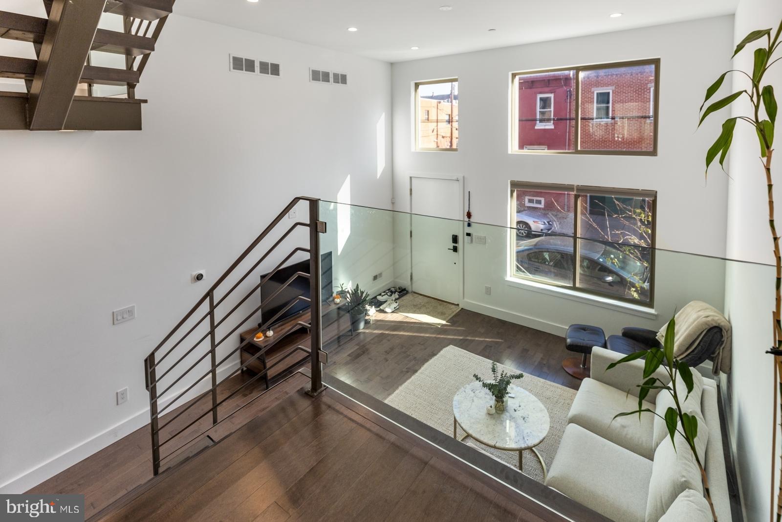 POINT BREEZE - Residential