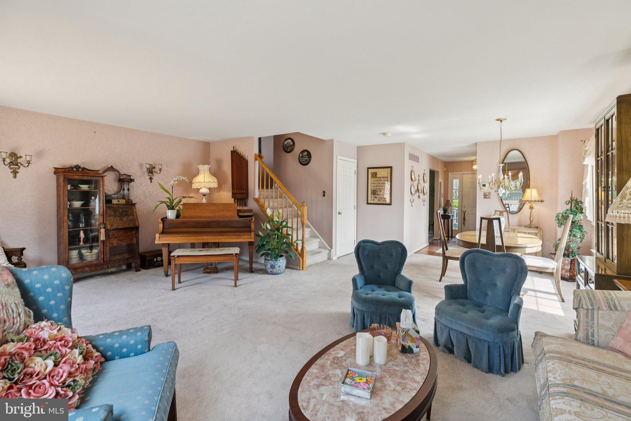 PLUM TREE VILLAGE - Residential