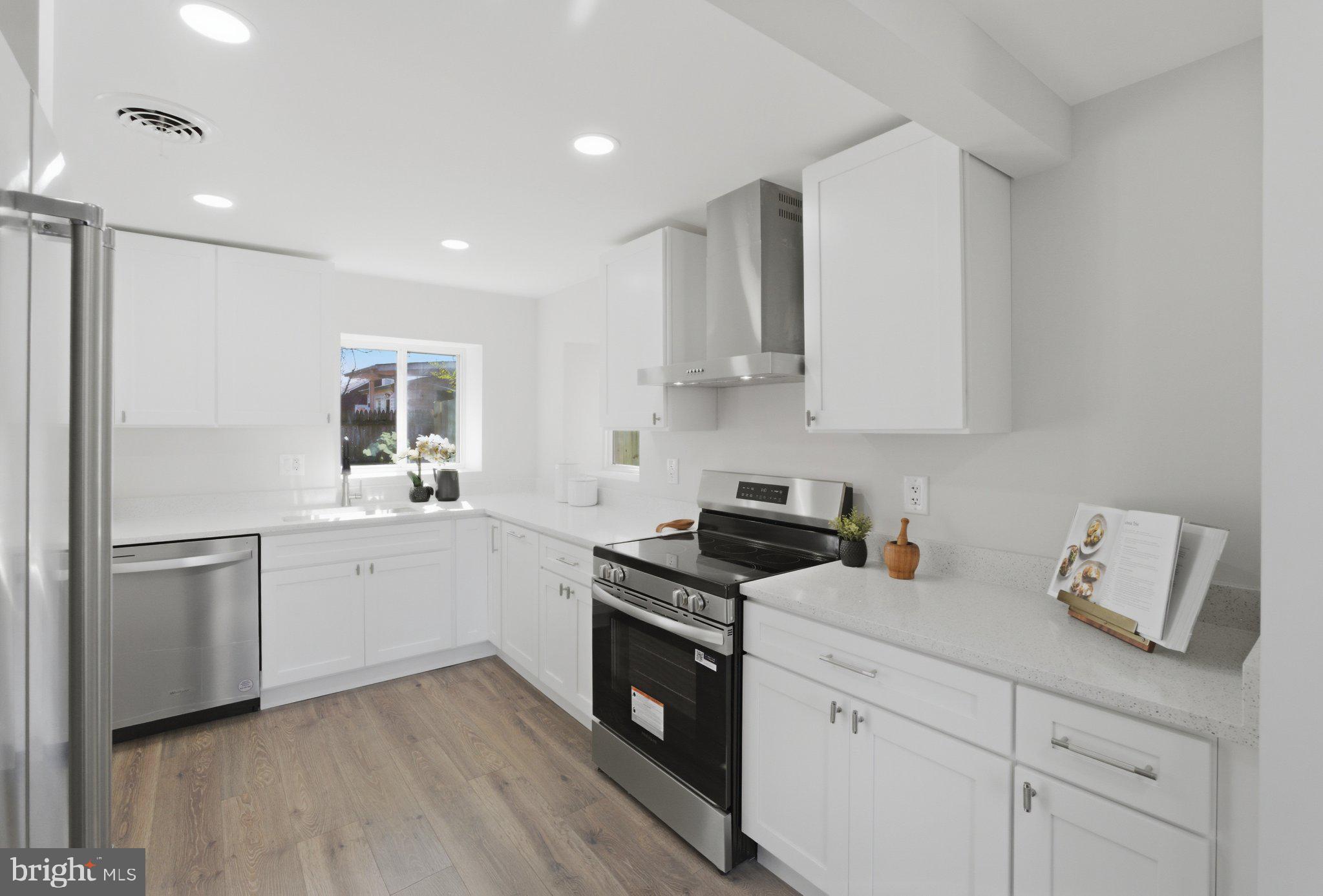 4425 STRAUSS AVENUE