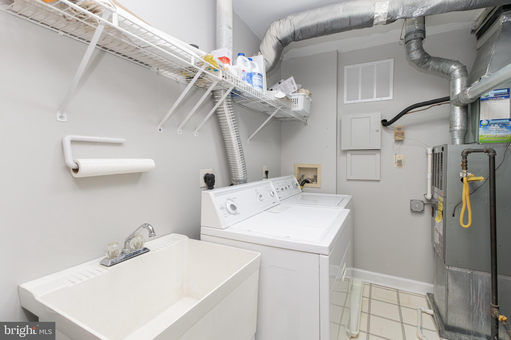 HIGHLAND AT GUNSTON CORNER - Residential