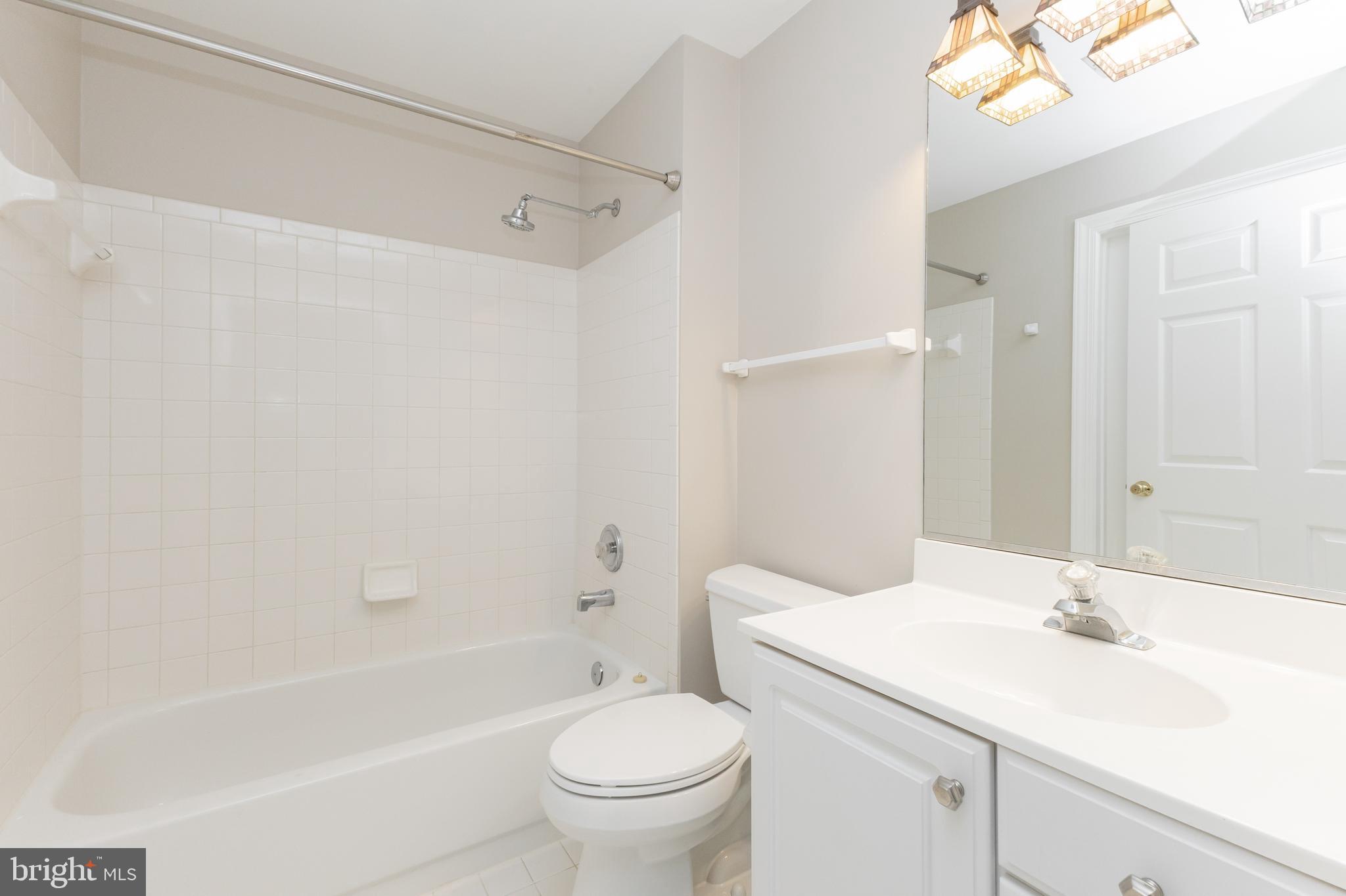 HIGHLAND AT GUNSTON CORNER - Residential