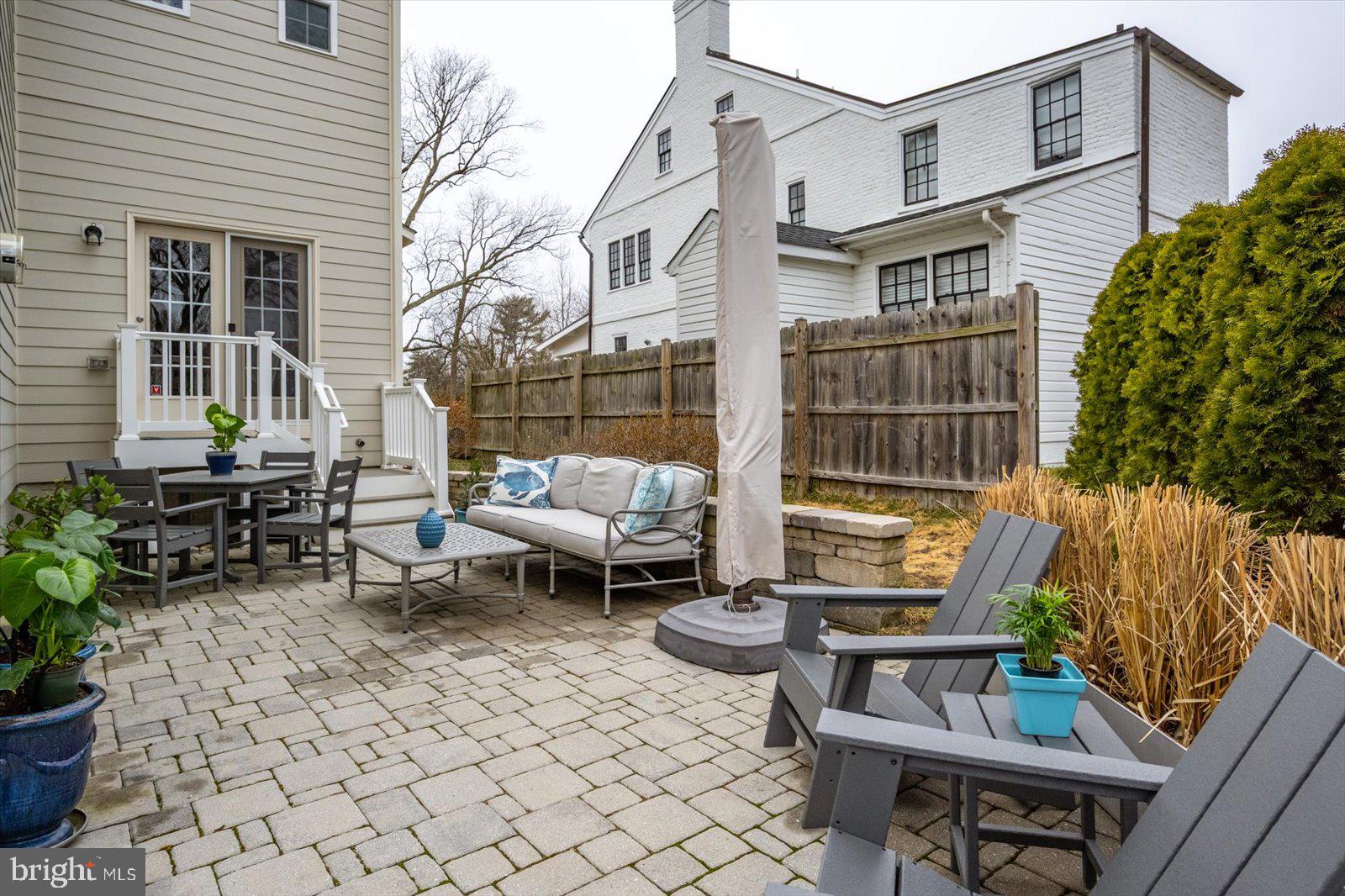 PRIMROSE HILL - Residential