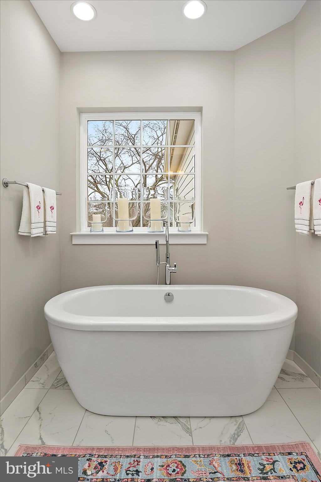 PRIMROSE HILL - Residential