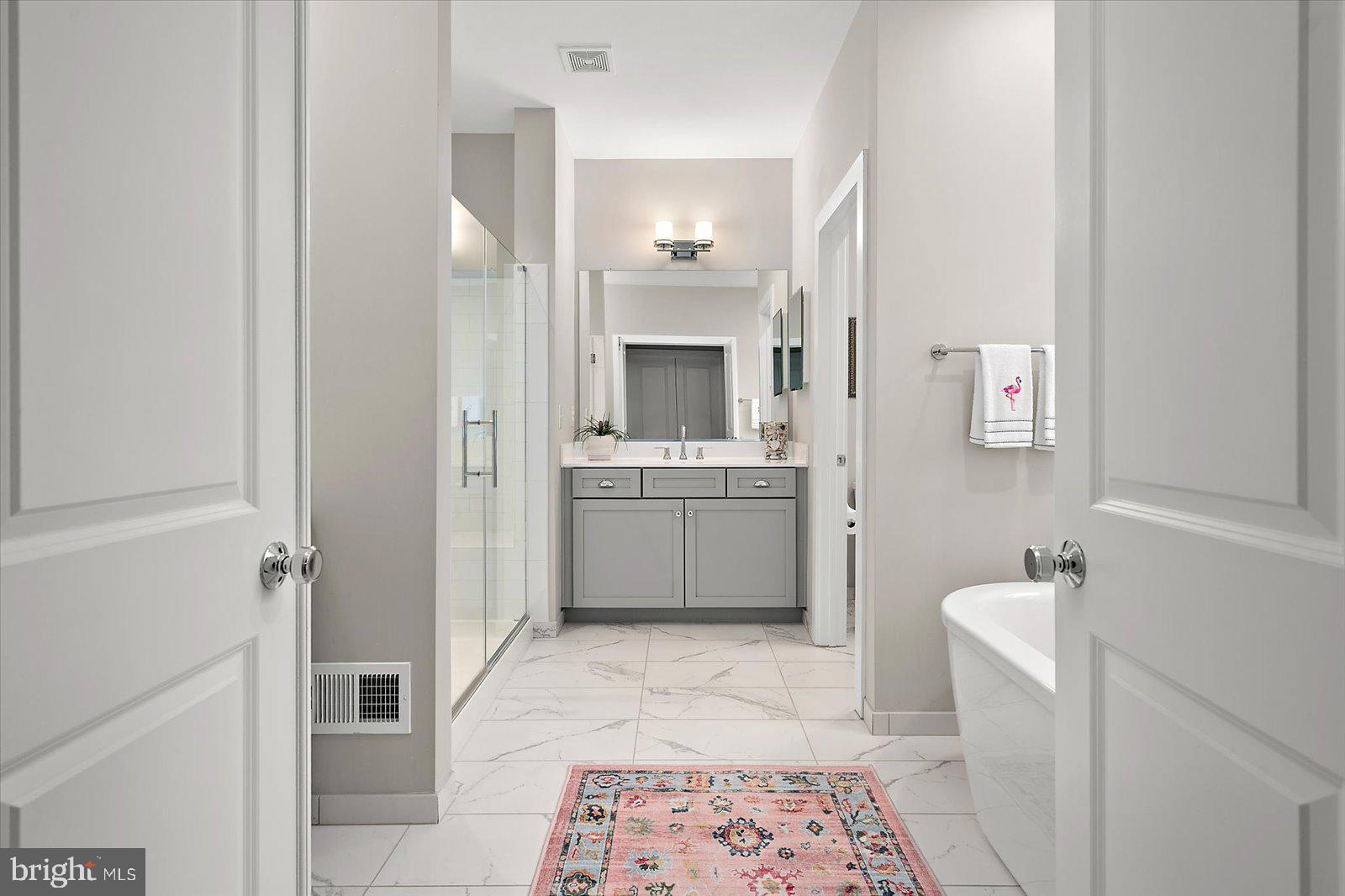 PRIMROSE HILL - Residential