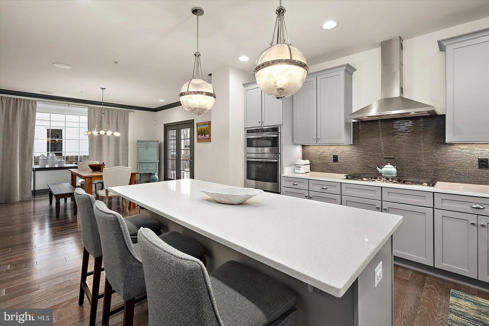 PRIMROSE HILL - Residential