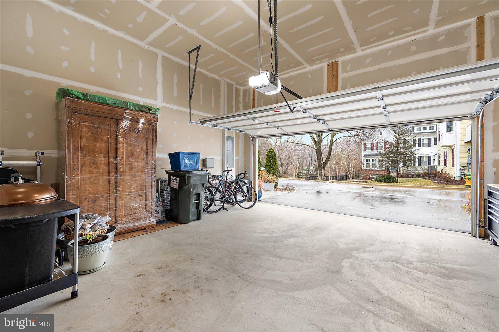 PRIMROSE HILL - Residential